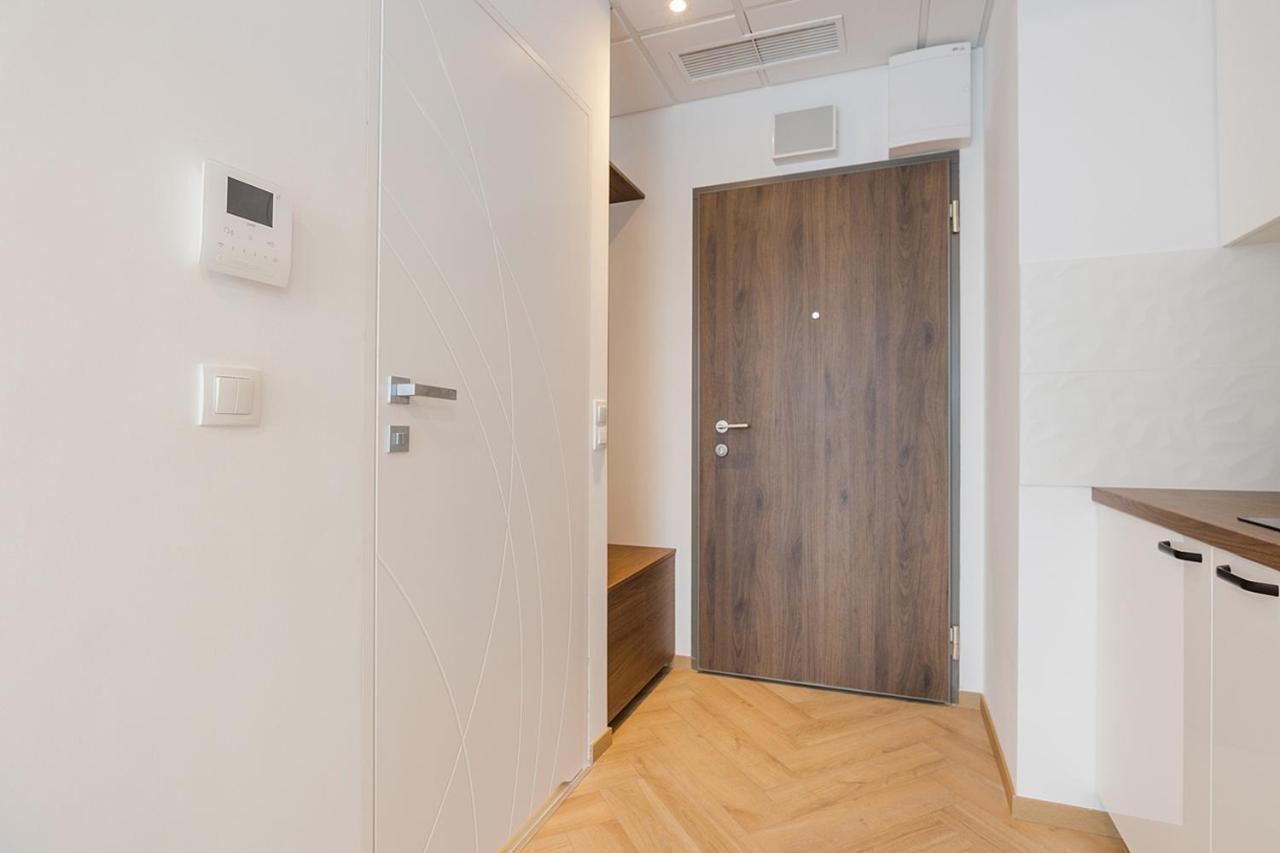 Kasprzaka 29 - Bezplatny Parking - Free Parking - Piekny Widok Na Centrum Miasta - Duzy Balkon - Smart Tv 55 Cali - Wifi - Better Rental Varsavia Esterno foto